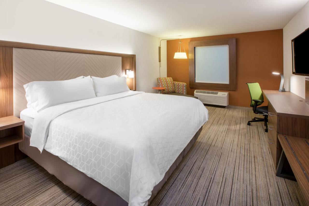 Holiday Inn Express & Suites Dyersburg By Ihg Exterior foto