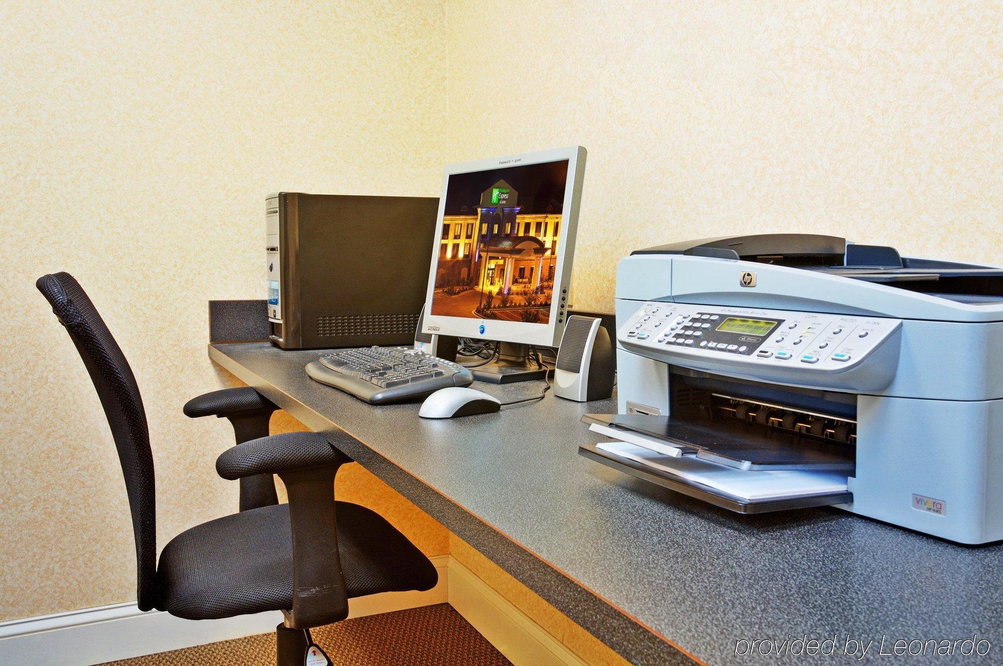Holiday Inn Express & Suites Dyersburg By Ihg Facilidades foto