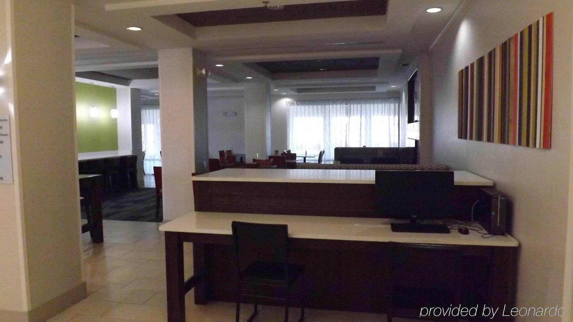 Holiday Inn Express & Suites Dyersburg By Ihg Exterior foto